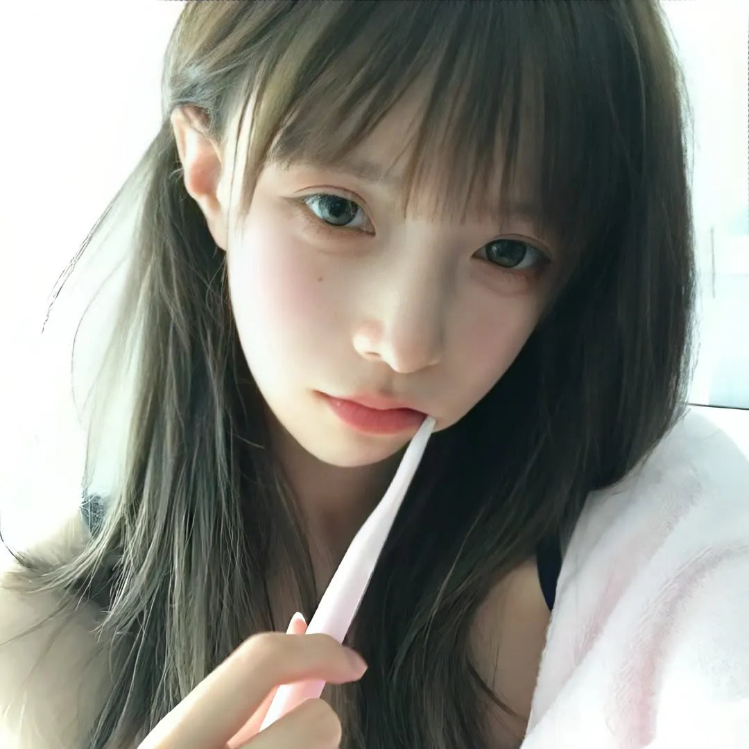 偷偷接吻